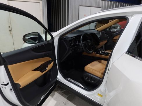 Used 2024 Lexus NX 350h AWD w/ Vision Package image 18