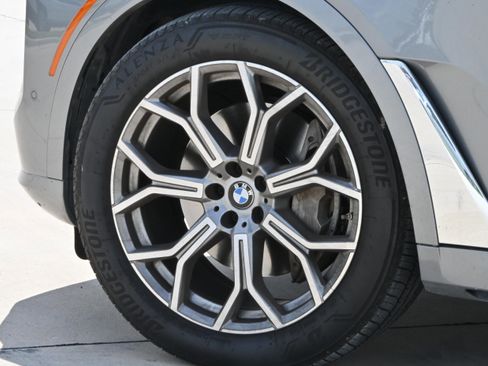 Certified 2025 BMW X7 xDrive40i AWD/4WD image 11