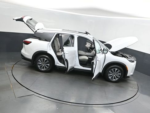 Used 2026 INFINITI QX60 Pure w/ Cargo Package FWD image 51