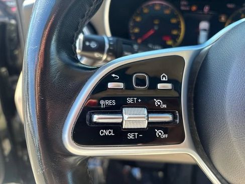 Used 2022 Mercedes-Benz GLC 300 4MATIC image 20