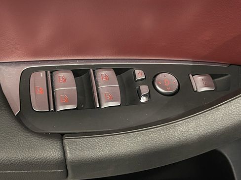 Certified 2023 BMW X3 xDrive30i w/ M Sport Package image 11