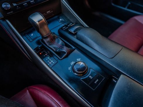 Used 2014 Lexus IS 350 F Sport w/ F Sport Package image 23