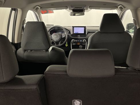 Used 2024 Toyota RAV4 LE image 14