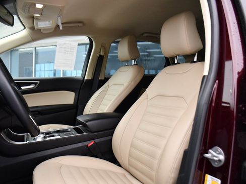 Used 2022 Ford Edge SEL w/ Convenience Package image 13