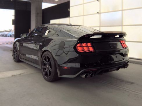 Used 2018 Ford Mustang GT Premium w/ Black Accent Package RWD image 2