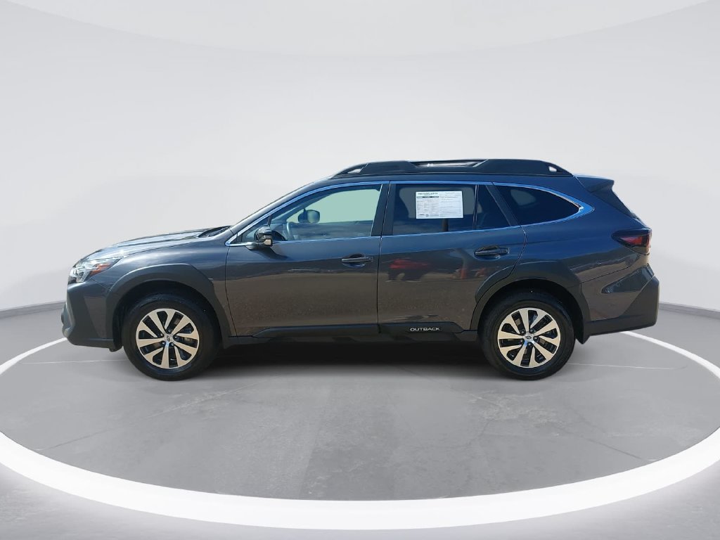Used 2024 Subaru Outback Premium AWD/4WD image 8