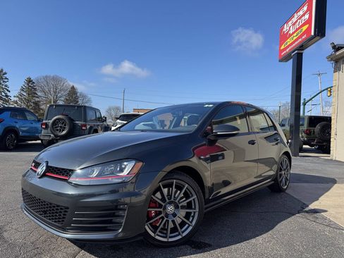 Used 2017 Volkswagen GTI Autobahn image 2