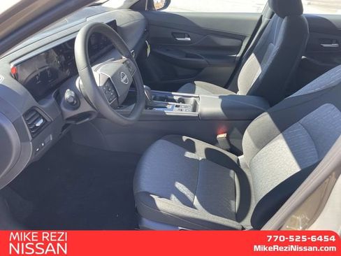 New 2026 Nissan Sentra SV w/ SV Convenience Package FWD image 10