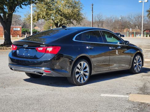 Used 2018 Chevrolet Malibu Premier w/ Premier Sun and Wheel Package image 5
