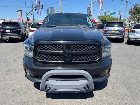 Used 2014 RAM 1500 Express RWD image 3