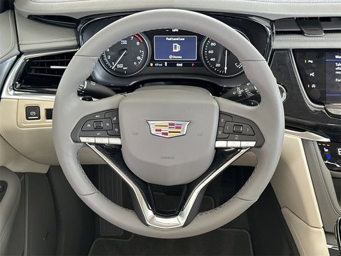 New 2025 Cadillac XT6 Premium Luxury image 17
