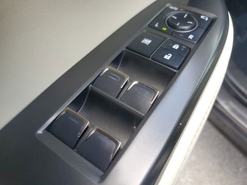 Used 2024 Lexus NX 250 FWD w/ Premium Package image 21