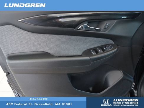 Used 2025 Chevrolet TrailBlazer LT AWD/4WD image 14