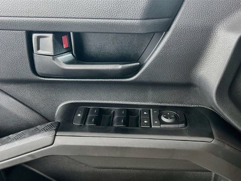Certified 2026 Toyota Tacoma SR5 AWD/4WD image 17
