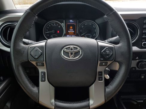 Used 2021 Toyota Tacoma SR5 image 21