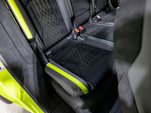 Used 2024 Lamborghini Urus Performante image 35