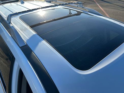 Used 2025 Nissan Pathfinder Platinum w/ Cargo Package image 28