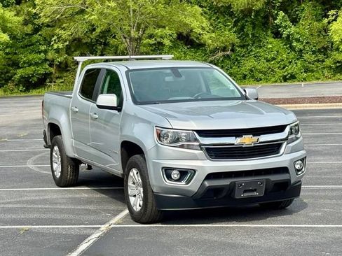 Used 2015 Chevrolet Colorado LT w/ LT Convenience Package RWD image 11