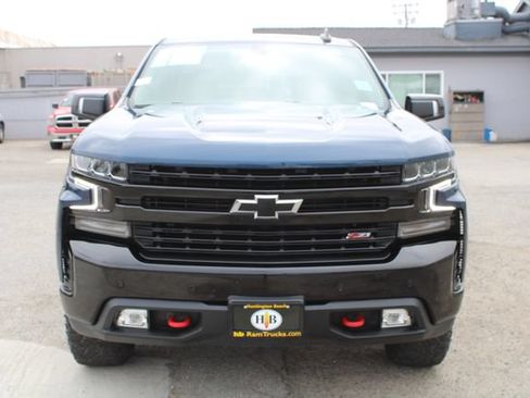 Used 2022 Chevrolet Silverado 1500 LT Trail Boss w/ Safety Package AWD/4WD image 2