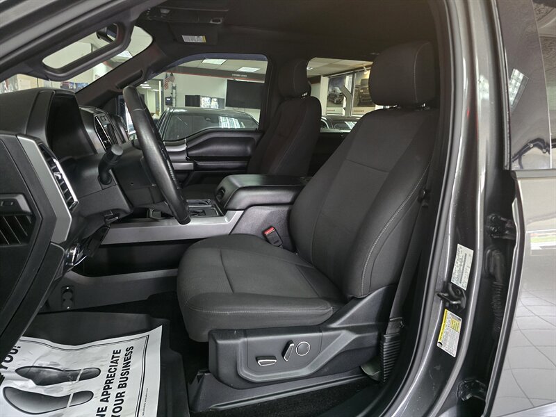 Used 2017 Ford F150 XLT w/ Equipment Group 302A Luxury AWD/4WD image 8