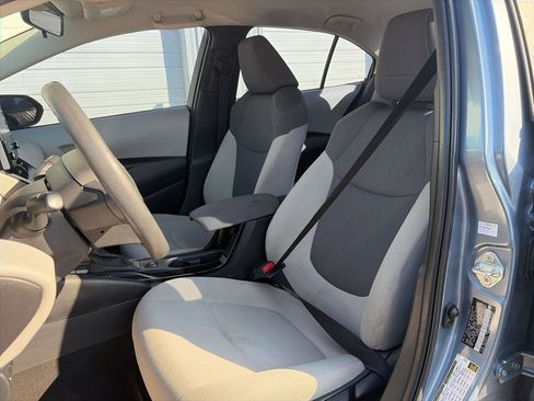 Used 2020 Toyota Corolla LE image 12
