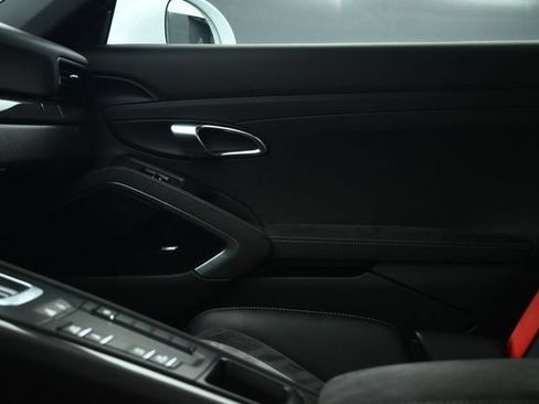 Used 2018 Porsche 911 GT3 RWD image 43