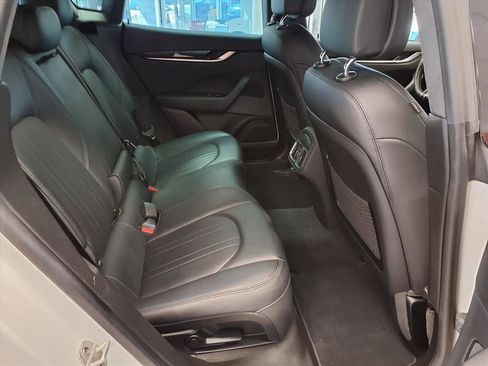 Used 2023 Maserati Levante Modena image 14