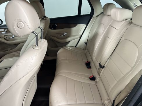 Used 2022 Mercedes-Benz GLC 300 4MATIC image 19