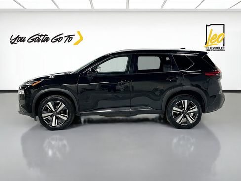 Used 2023 Nissan Rogue SL w/ SL Premium Package image 8