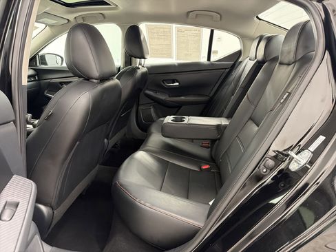 Used 2024 Nissan Sentra SR w/ SR Premium Package image 14