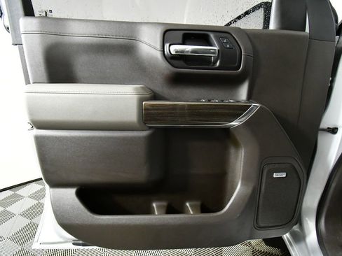 Used 2019 Chevrolet Silverado 1500 LT Trail Boss image 21