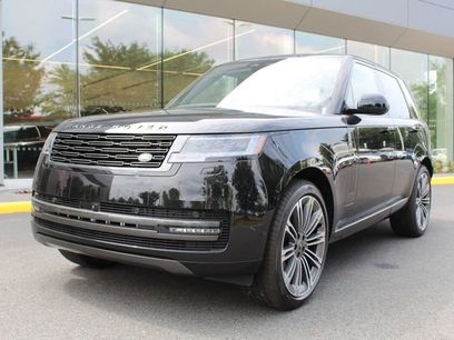 New 2025 Land Rover Range Rover SE