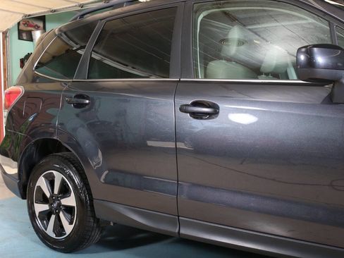 Used 2018 Subaru Forester 2.5i Limited AWD/4WD image 14