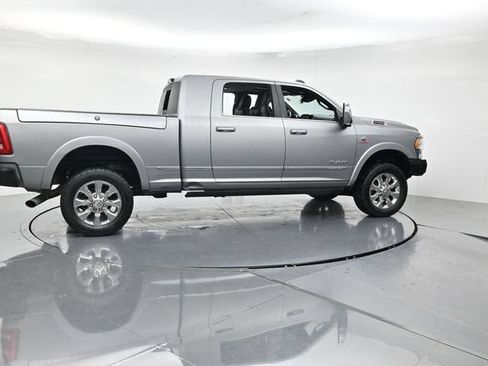 Used 2024 RAM 2500 Limited AWD/4WD image 2
