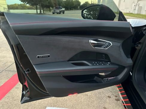 Used 2023 Audi RS e-tron GT image 22