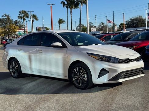 Certified 2024 Kia Forte LXS w/ LXS Technology Package image 7