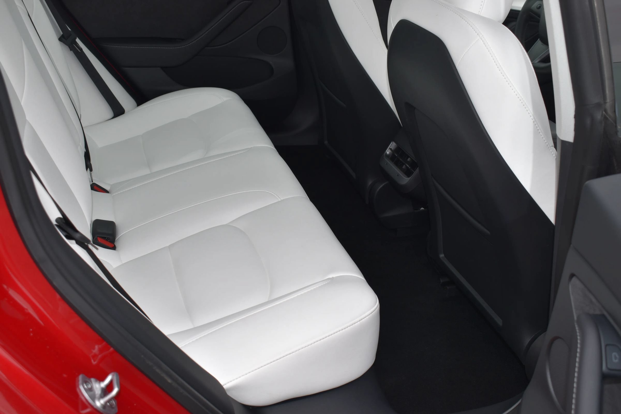 Used 2023 Tesla Model 3 Standard Range RWD image 11