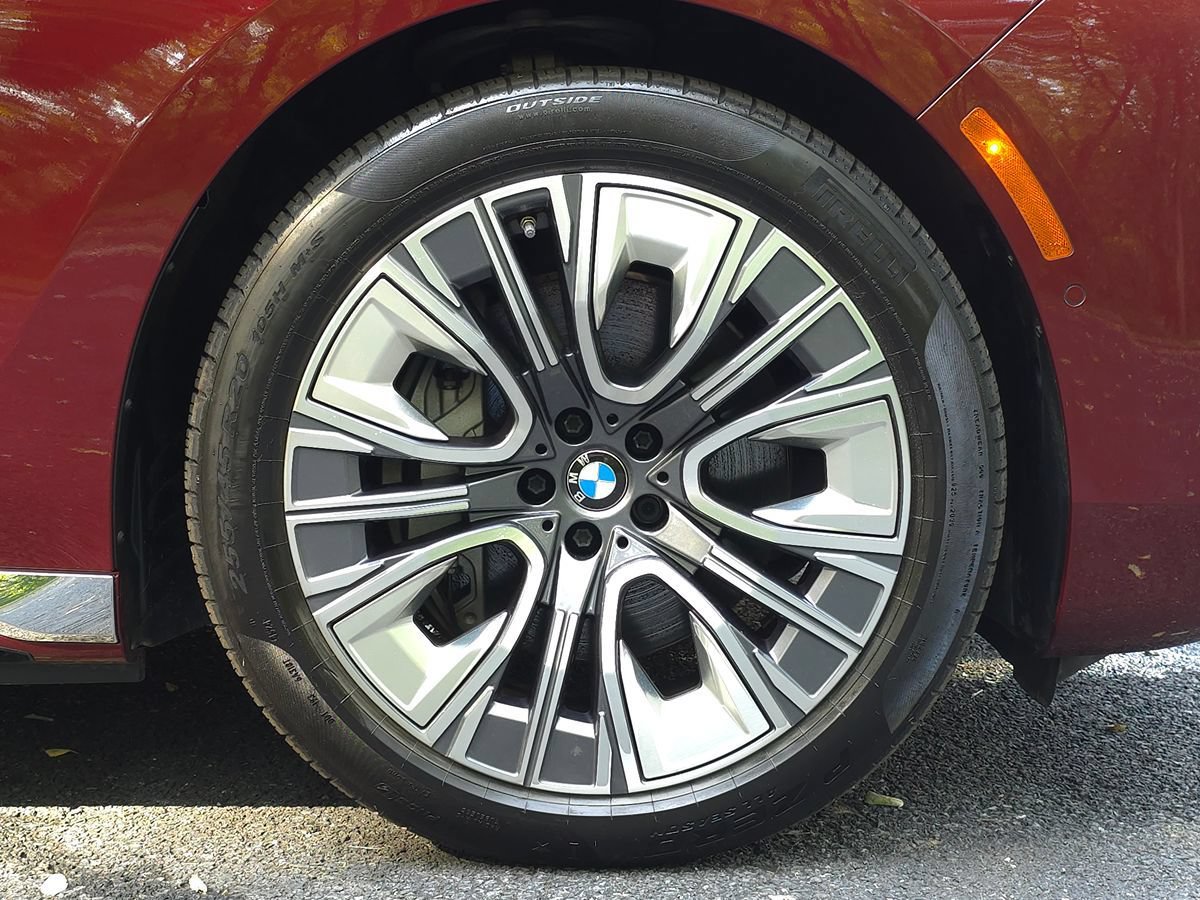 Used 2024 BMW i7 xDrive60 AWD/4WD image 84