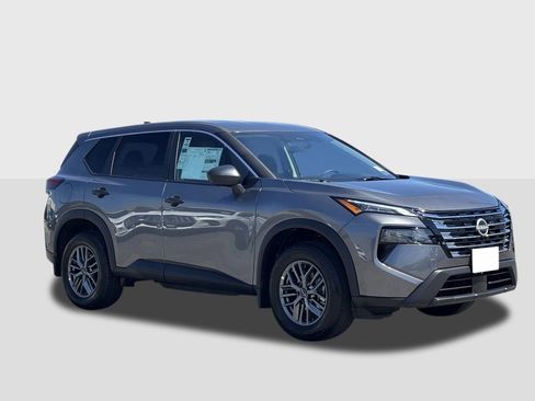 New 2026 Nissan Rogue S image 6