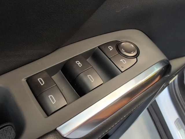 New 2027 Chevrolet Traverse Z71 w/ Enhanced Driving Package AWD/4WD image 18
