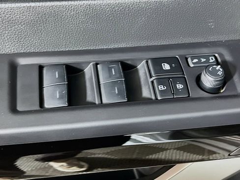Certified 2025 Toyota Tundra Limited AWD/4WD image 17
