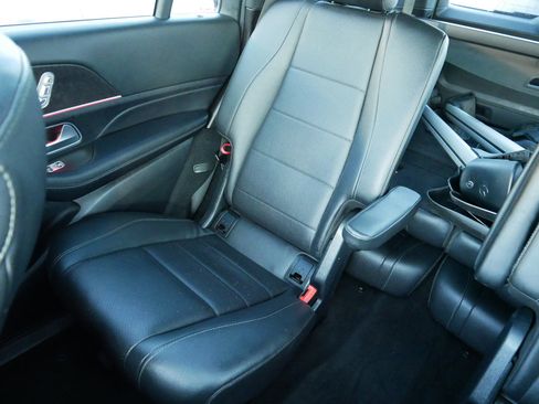 Used 2023 Mercedes-Benz GLS 450 GLS 450 image 12