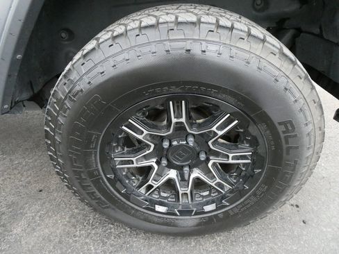 Used 2019 Jeep Wrangler Unlimited Sport image 10