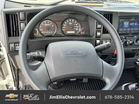 New 2025 Chevrolet Low Cab Forward image 9