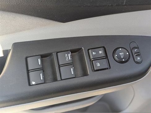 Used 2014 Honda CR-V EX image 22
