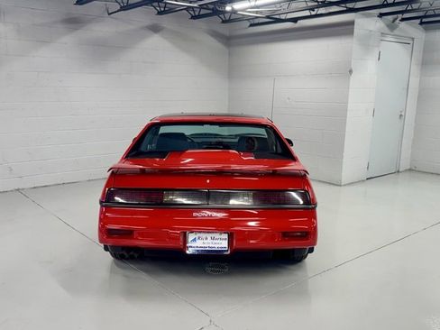 Used 1988 Pontiac Fiero image 4