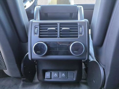 Certified 2024 Land Rover Discovery Dynamic SE image 16