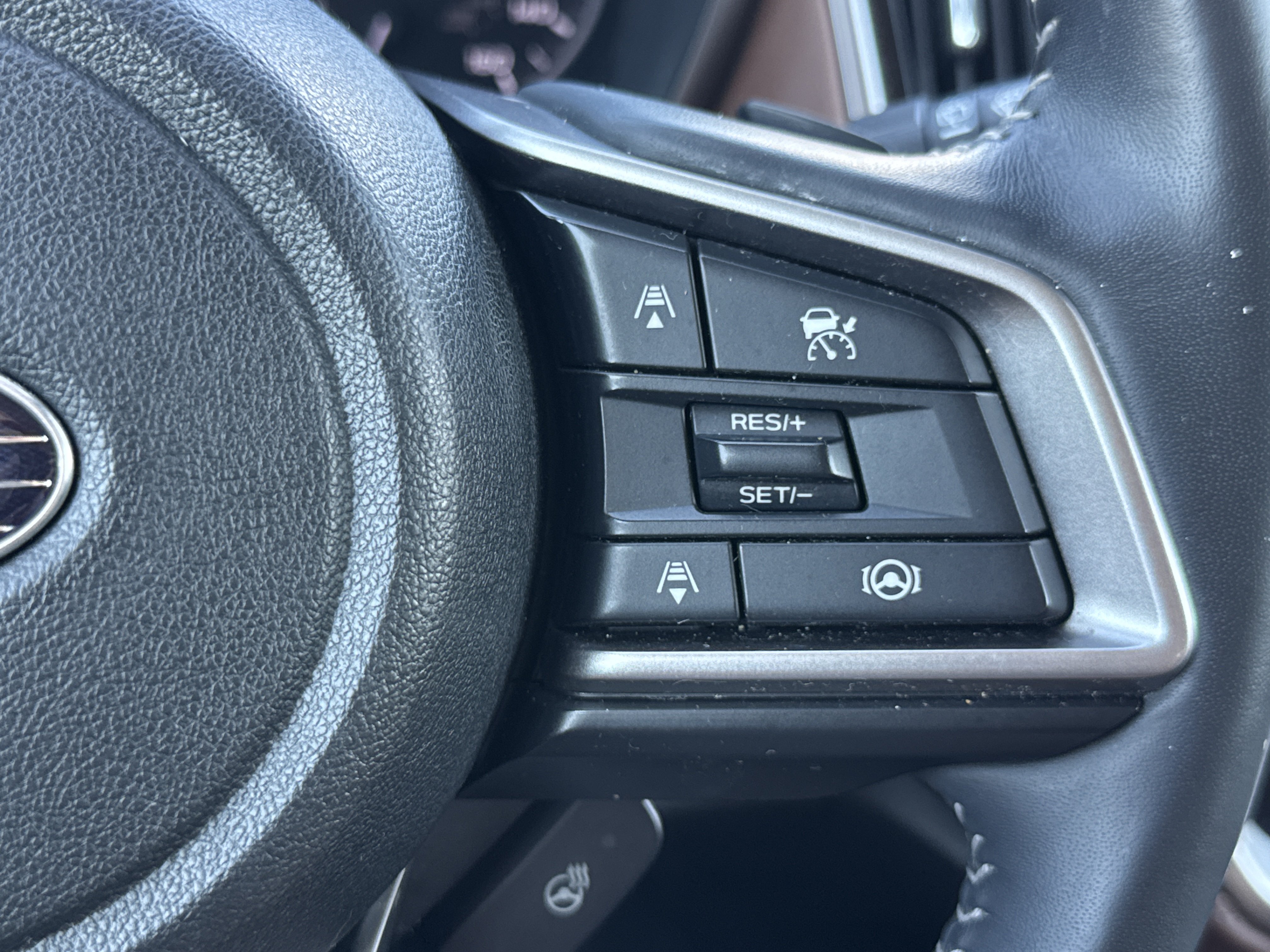 Used 2023 Subaru Outback Touring XT AWD/4WD image 17