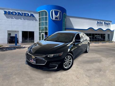 Used 2016 Chevrolet Malibu LT image 1