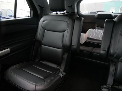 Used 2023 Ford Explorer XLT w/ Equipment Group 202A image 12